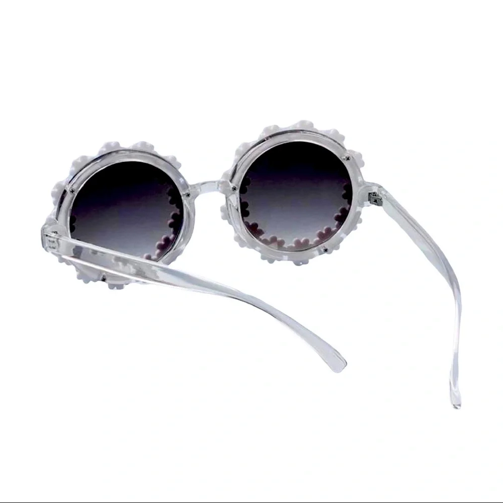 New Vintage-Inspired Daisychain Sunglasses